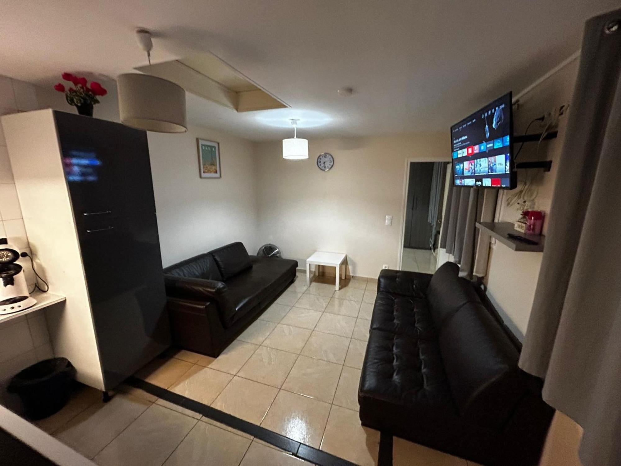 Ferienwohnung Light Side Self Checkin Available Sarcelles Exterior foto